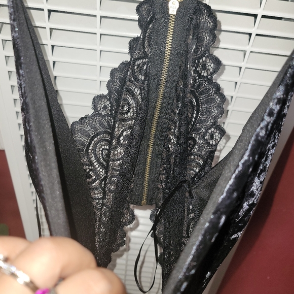 Dress - Picture 2 of 3